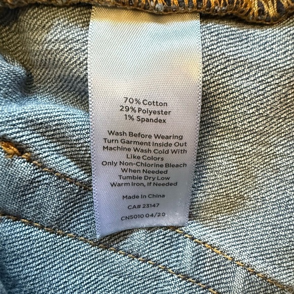 Talbots Blue Classic Denim Jeans with Gold Stitching size 4P - Picture 4 of 7